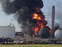 Hpcl visakh refinery is an iso 14001 company with focus on: 1 Killed 35 Injured In A Fire At Hpcl Refinery In Vizag Oneindia News