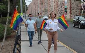 Al legalizar el matrimonio igualitario en la ciudad de méxico en 2010, méxico se convirtió en el último país en américa del norte en legalizar este tipo de uniones en al menos una parte de su territorio y se convirtió en el primer territorio de latinoamérica en legalizar el matrimonio entre personas del mismo sexo sólo unos meses antes de que se legalizara en argentina. Vanesa Garfias No Pedira Amparos Para Bodas Gay Diario De Queretaro Noticias Locales Policiacas De Mexico Queretaro Y El Mundo