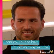 Forget Dennis, we've got Ronnie the Menace 👀 #LoveIsland
