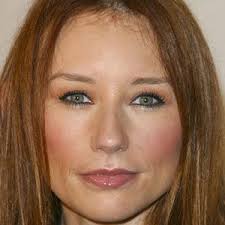 Tori Amos Net Worth Singers earn a lot and have high net worth, no exception and tori amos. tori amos net worth
