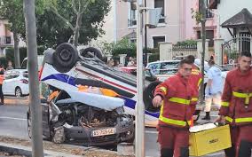 This opens in a new window. Val De Marne Cinq Blesses Dans Un Accident Impliquant Une Voiture De Police Le Parisien