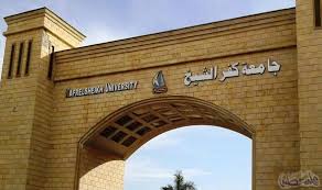 طه رشدي يكشف أن لغة الإعلانات هي لغة التحايل University Building Landmarks