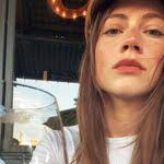 Ariel Pearson's Instagram, Twitter & Facebook