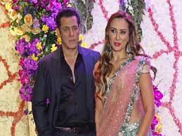 Now, during a recent interaction. Salman Khan Wants His Significant Other Iulia Vantur To Learn Urdu