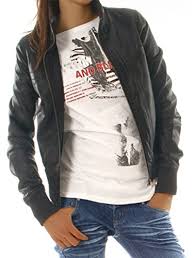 Optez pour un style rebelle et branché, tout en adoptant des produits de qualité capables de vous accompagner de nombreuses années. Bestyledberlin Veste Femme Veste Style Blouson De Biker En Simili Cuir Ja55