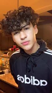 Is Marc Gomes Dating