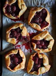 Tarte Aux Pacanes Et A L Erable Ricardo Recipe Blackberry Tart Recipes Ricardo Recipe Food Processor Recipes