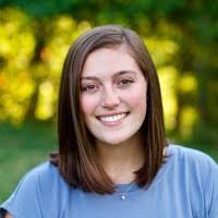 Ellyn Smith's Instagram, Twitter & Facebook