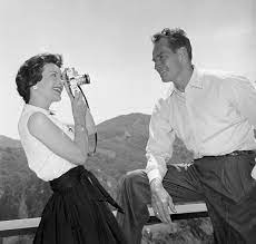 The wife of screen actor charlton heston, she met him while studying theater at northwestern mrs. Lydia Clarke Wikidata