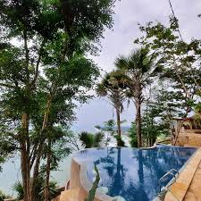 Gak cuma untuk honeymoon , kamu bahkan bisa menggelar pesta pernikahan meriah di resort ini. Resort Blusukan Tapi Worh It Di Jogja Dailyhotels Id