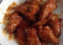 Ayam suwir 600 g dada ayam 4 sdm minyak goreng 4 batang serai bagian putih, memarkan 2 lembar daun salam 200 ml santan, dari ½ butir kelapa 1 sdm air asam jawa pekat 3 sdm air jeruk limau. Resep Ayam Korea Masakan Mama Mudah