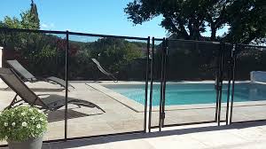 Alliance Piscines Manosque Vous Presente L Installation D Une Piscine Coque De 7 M X 3 50 M A Vinon Sur Verdon Alliance Piscines 04