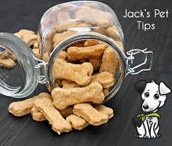 Crisp, creamy, sweet and spicy served over a bed of greens. Weight Watcher Dog Biscuit Recipe For Lean Fit Healthy Hounds Pet Samaritans