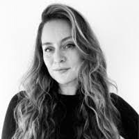 Elizabeth Asselin's Instagram, Twitter & Facebook