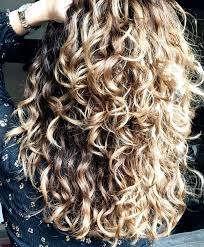 According to kate middleton, nicole kidman, and a slew of influencers at fashion week, hair accessories are back. How To Style Curly Hair Without Heat 25 Ways Like Love Do
