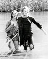Jenny Agutter And Michael York Logan S Run Logan S Run Movie Logan S Run American Werewolf In London