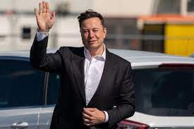 Elon Musk reta a Putin a disputarse a Ucrania en un duelo