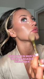 Transform Your Makeup Game with the Mary Phillips Technique