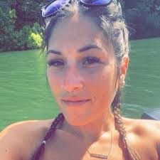 Kathy Griswold (@Surfandpuck)