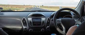 Din ce în ce mai multe astfel de autoturisme au apărut în peisaj, chit că sunt mai greu de condus. MaÈ™inile Cu Volan Pe Dreapta Aduse Din Marea Britanie Nu Vor Mai Putea Fi Inmatriculate Din 2021 Nwradu Blog