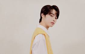 Maybe you would like to learn more about one of these? I Land Contestant Hanbin Leaves Belift Lab For Yuehua Entertainment