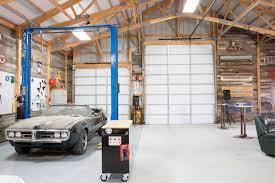 Are you a car lover? Steve S Hobby Garage Klassisch Gartenhaus Houston Von Morton Buildings Inc Houzz