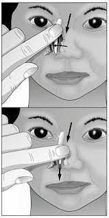 Mata kita biasanya mengeluarkan air mata saat sedang emosional, tertawa, batuk, muntah, merasakan sensasi kuat, atau menguap. Kerap Berair Bertahi Mata 5 Perkara Mama Papa Perlu Tahu Tentang Blocked Tear Duct