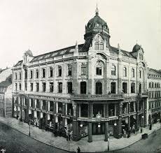 Ansicht Des Prachtigen Modepalastes An Der Ecke Zum Chemnitzer Johannisplatz Chemnitz Kuppelbau Freitreppe