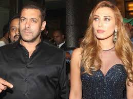 Iulia vantur attends manish malhotra's show the walk of mijwan (05) (cropped).jpg279 × 420; Iulia Vantur Daughter