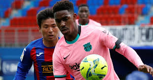 Junior firpo statistics and career statistics, live sofascore ratings, heatmap and goal video highlights may be available on sofascore for some of junior firpo and leeds united matches. Leeds United S 12 8m Barca Target Arrives For His Medical Football365