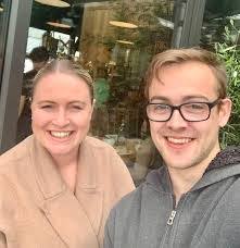 Caryn Chee's Instagram, Twitter & Facebook