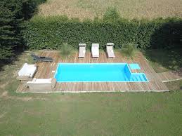 Le piscine da giardino sono quelle piscine pensate e costruite per essere posizionate nei giardini di casa, per allietare momenti di compagnia in amicizia ed in 67 prodotti su idealo confronta prezzi e risparmia recensioni e opinioni guida all'acquisto le migliori marche. Piscine Interrate Da Giardino Piscine Da Terrazzo E Giardino Jacuzzi Interne Ed Esterne Aquazzura