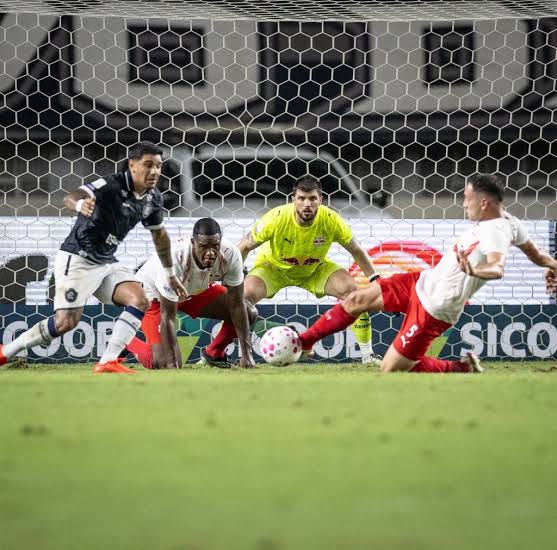 Bragantino cede empate ao Remo, e S&atilde;o Paulo mant&eacute;m nono lugar do Brasileiro