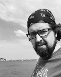 Mark Linskey's Instagram, Twitter & Facebook