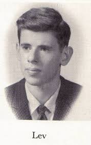 Mark molumphy dad passed away..