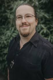 Aaron Twiss's Instagram, Twitter & Facebook