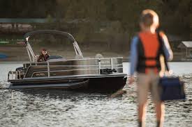 Moreover, i want to help saline enthusiasts to gain some practical information about the best boat brands — because i'm sure they would love to. Why Ranger Futrell Marine