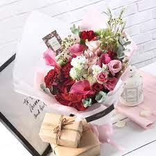 Get it delivered today with same day flower delivery across singapore. Hazel Florist Singapore Review The Bud Box Sgd 30 Free Delivery