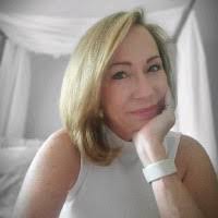 Karin Owens's Instagram, Twitter & Facebook