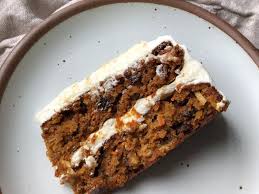 Tuck strips of waxed paper or parchment under its edges. I Tried Reddit S Popular Divorce Carrot Cake Kitchn