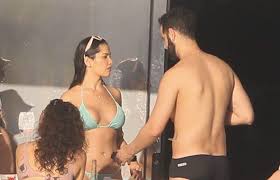 'é meu sonho que isso acabe'. Juliette E Flagrada De Biquini Em Barco No Rio De Janeiro