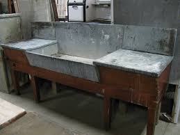 farmhouse sink