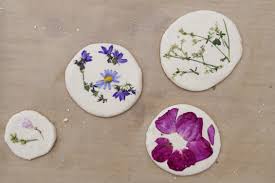 Super süße anhänger für weihnachtsbaum und geschenke aus salzteig selber machen sehr einfach mit ganz wenigen zutaten gebastelt. Blumenfreuden Schones Aus Salzteig Mit Kindern Basteln Schwesternliebe Wir