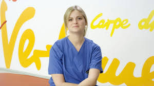 Pflegebereich mit 296 betten und patientengarten sowie zentralküche und entsorgungsbereich. Rbk Wie Ist Der Teamspirit Im Rbk Youtube