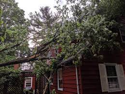 Hi/low, realfeel®, precip, radar, & everything you need to be ready for the day, commute, and weekend! Powerful Storms Saturday Night Rip Through Southern Connecticut Knocking Down Trees Power Lines Hartford Courant