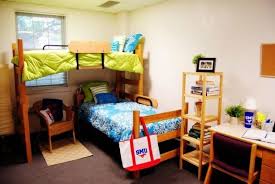 Sekamar Berdua 10 Desain Kamar Kost Paling Efisien Untuk Anak Kuliahan 10 Desain Kamar Kos Paling Efisien Untuk Anak Kuli Kamar Anak Desain Ide Kamar Tidur