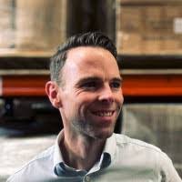 Chris Veale's Instagram, Twitter & Facebook