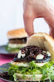 This vegetarian portobello mushroom burger has a meaty texture and tangy flavor. These Portobello Mushroom Burgers Are Extra Everything Topped With Mashed Avo Easy Main Course Recipes Healthy Vegetarian Dinner Portobello Mushroom Burger