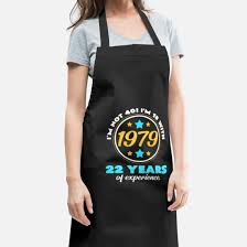 My mind always goes a blank when i'm presented with a birthday card and expected to sign it with some 40th birthday humour. I M Not 40 40th Birthday Funny Sayings Apron Spreadshirt