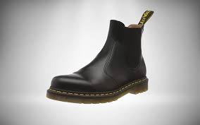 Shop men's chelsea boots, masterfully created from one piece of premium leather. 7 Best Chelsea Boots For Men That Are Style Conscious 2021 Edition